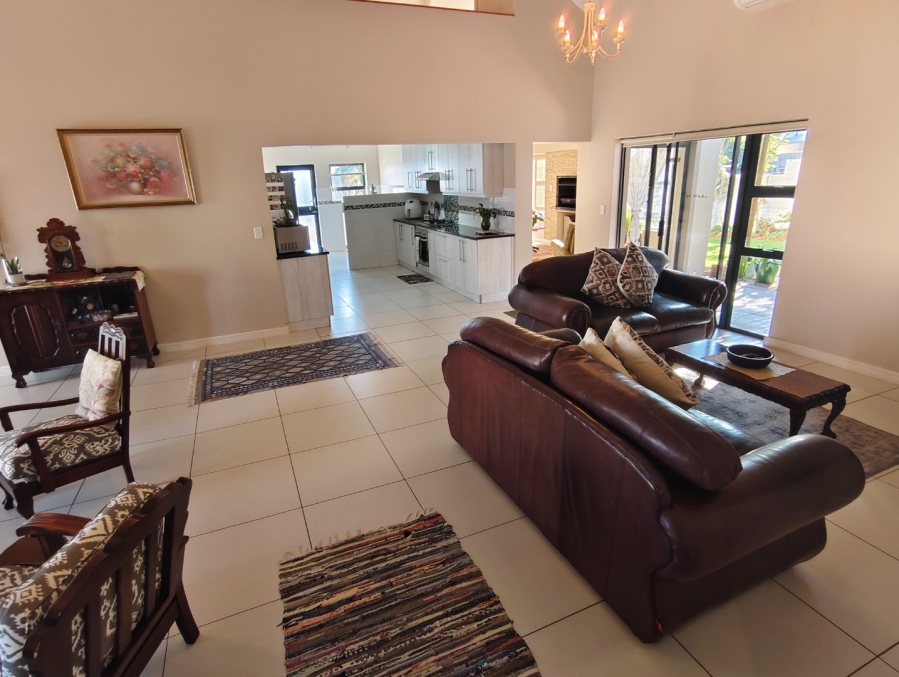 3 Bedroom Property for Sale in Berg En Dal Western Cape